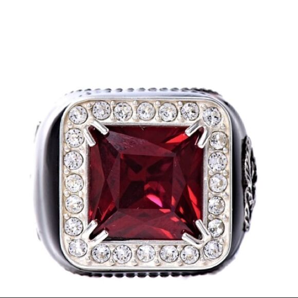 GUCCI Sterling Silver Red Crystal Stone Signet Ring Size: 6 - Picture 5 of 16